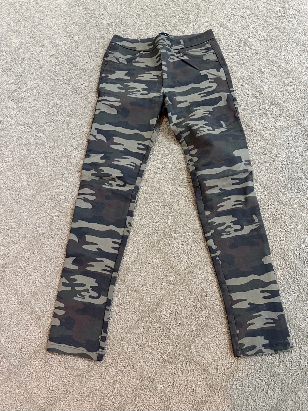 Sanctuary Camo Skinny Pants Size Small